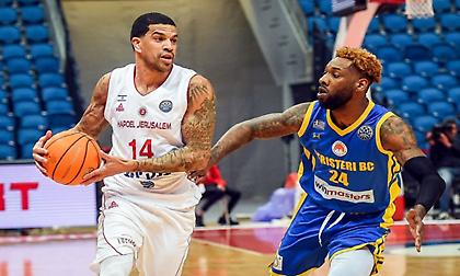 Φελντέιν: «Αποφάσισα να αποχωρήσω απ’ τη Χάποελ για να μην εξασθενήσει οικονομικά»