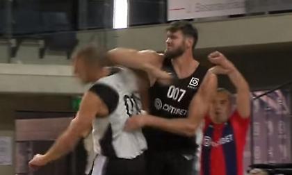 Λαβρίνοβιτς: Έριξε αγκωνιά και έβγαλε… νοκ άουτ τον αντίπαλό του! (video)