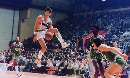 Ντράζεν Πέτροβιτς: Η Ευρωλίγκα θυμήθηκε τον αξεπέραστο «Μότσαρτ»! (videos)