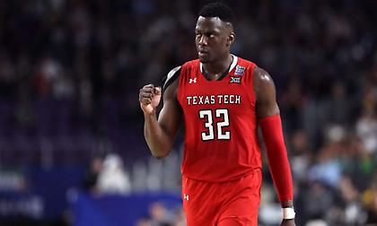 «Γλυκοκοιτάζει» Οντιάσε η Μπάμπεργκ