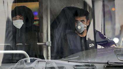 Ο κορωνοϊός θερίζει το Ιράν: 2.751 κρούσματα σε 24 ώρες