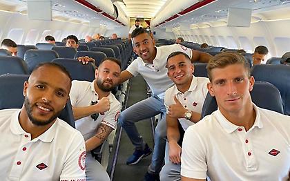 Η ερυθρόλευκη φωτογραφία από την πτήση για Αγγλία (pic)