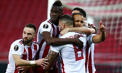 Να γράψει ιστορία...