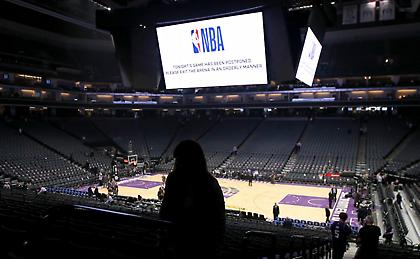 Live: Κινγκς-Πέλικανς