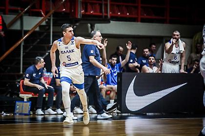 Η πρώτη φωτογραφία του Λαρεντζάκη με φανέλα Ολυμπιακού (pic)