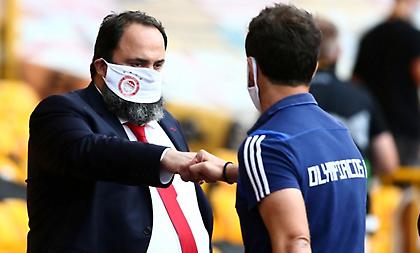 Στο πλευρό του Ολυμπιακού ο Μαρινάκης (pics)