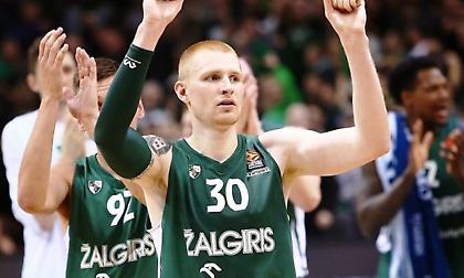 Άαρον Ουάιτ: Του πάνε τα… πράσινα! (videos)