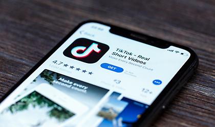 Ο Τραμπ απαγόρευσε TikTok και WeChat, προκαλώντας ένταση με το Πεκίνο