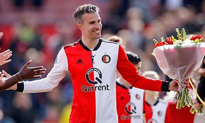 Στο τεχνικό  τιμ της Φέγενορντ ο Φαν Πέρσι