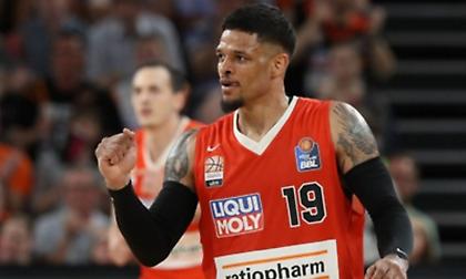 Επιστροφή στη Γερμανία για Μπαμπ