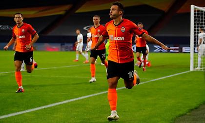 Γκολ από τα… αποδυτήρια για τη Σαχτάρ! (video)