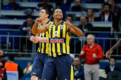 «Κλείνει» Γκάουντλοκ η Ρίτας (pic)