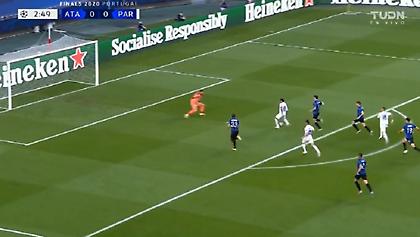 Σπατάλησε τρομερή ευκαιρία στο 3' ο Νεϊμάρ (video)