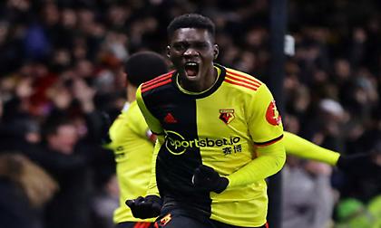 Σαρ: «Ο καθένας θα ήθελε να παίξει στη Λίβερπουλ»