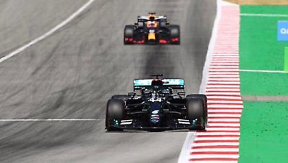 Κυριάρχησε στη Βαρκελώνη και επέστρεψε στην... θέση του ο Χάμιλτον!