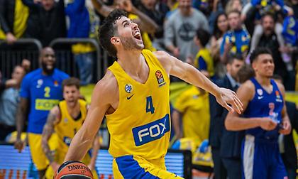 Ανανέωσε με Καλογιάρο η Μακάμπι