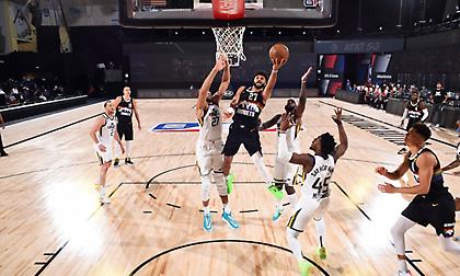 «Καυτός» Μάρεϊ… γονάτισε Μίτσελ και Τζαζ για το προβάδισμα των Νάγκετς!