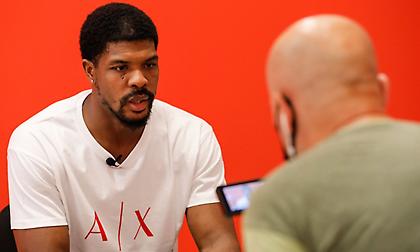 Χάινς: «Ήμασταν σαν αδέρφια στον Ολυμπιακό, γι’ αυτό πετύχαμε» (video)