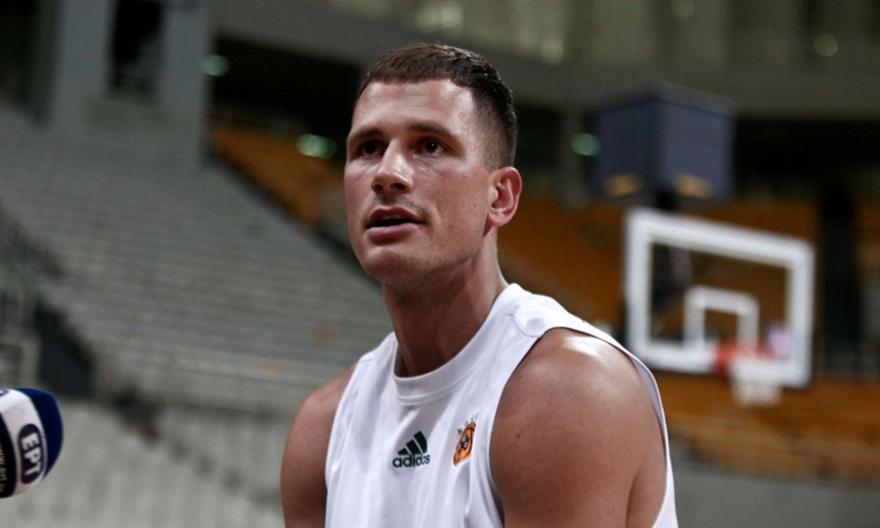 Νέντοβιτς: «Είμαι χαρούμενος που ήρθα στον Παναθηναϊκό»