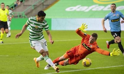 Εξάρα με βασικό Μπάρκα η Σέλτικ, χατ τρικ ο Μπεν στην πεντάρα του Ερυθρού Αστέρα