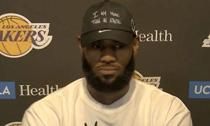 Η συγκλονιστική αφήγηση του ΛεΜπρόν: Όταν έσωσε τη ζωή του Καρμέλο