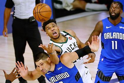 Αντετοκούνμπο: «Έπαιξαν καλύτερα. Πρέπει να μείνουμε ενωμένοι»