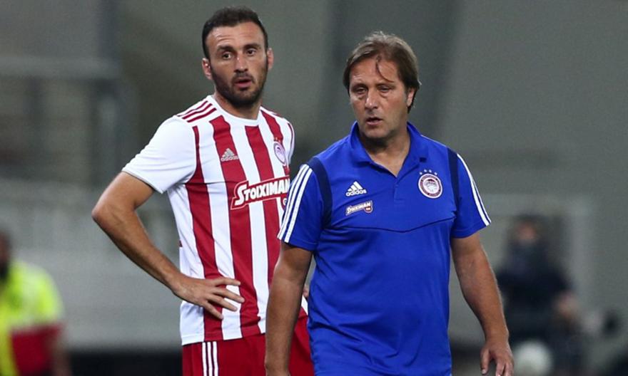 Πονοκεφαλιάζει για τους μπακ ο Μαρτίνς