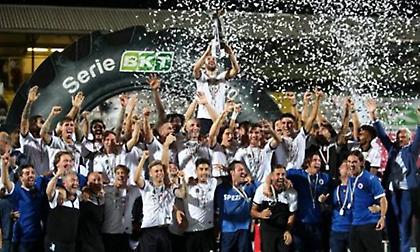 «Φλέγεται» η Σπέτσια