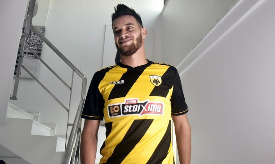 Τρελαμένος για ΑΕΚ ο Χνιντ