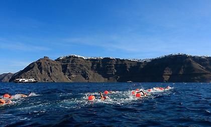 Κολύμβηση στα μαγευτικά νερά του Αιγαίου