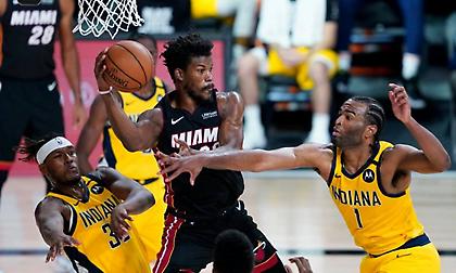 Live:  Χιτ-Πέισερς