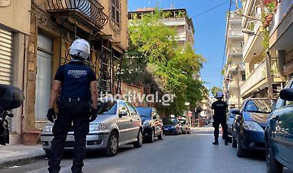 Θεσσαλονίκη: Επιχείρηση της αστυνομίας σε κατάληψη αντιεξουσιαστών με 15 προσαγωγές (vid)