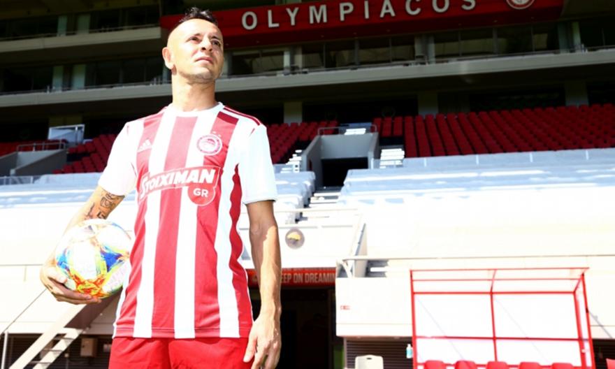 Τα πρώτα κόλπα του Ραφίνια με την μπάλα στον αγωνιστικό χώρο του Καραϊσκάκη (video)