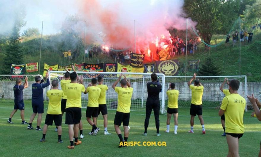 Αποθέωση από οπαδούς του Άρη στην απογευματινή προπόνηση