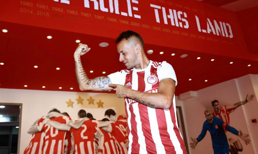 Ραφίνια: «Θέλω τίτλους με τον Ολυμπιακό, για να το σημαδέψω στο δέρμα μου»