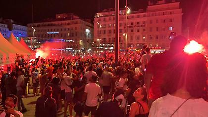 Πανηγυρισμοί στη Μασσαλία για την ήττα της Παρί (video)