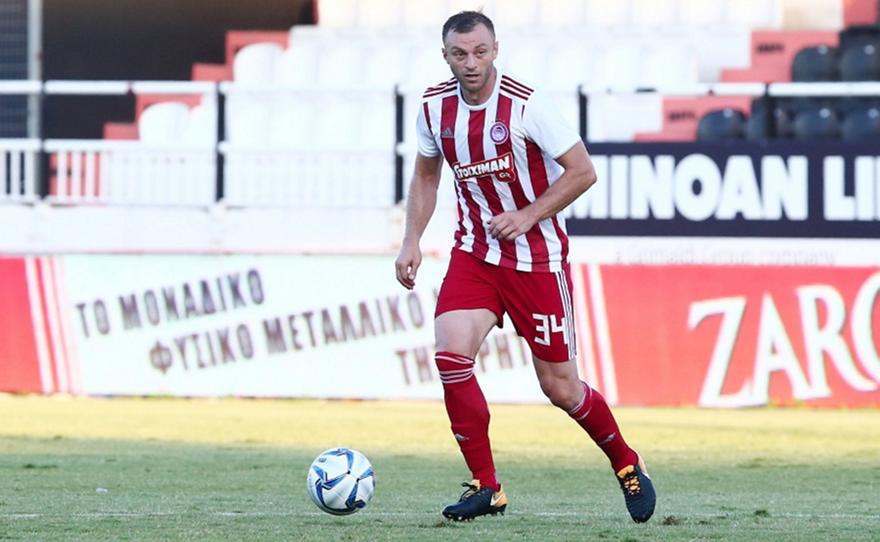 Ετοιμάζει τριάδα στόπερ με Αβραάμ για τελικό ο Μαρτίνς