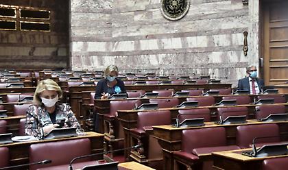 Βουλή: Αυστηρά μέτρα έναντι του κορωνοϊού