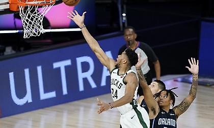 Οι καλύτερες στιγμές του Γιάννη στη νίκη των Μπακς (video)