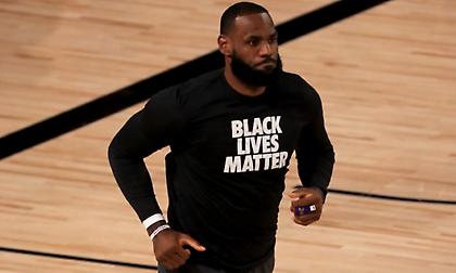 Ξέσπασμα Λεμπρόν κατά της αστυνομίας: «Στοχοποιήθηκε ένας ακόμα μαύρος»