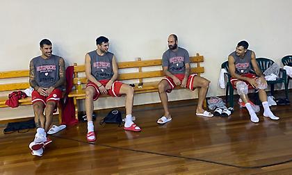 ΚΑΕ Ολυμπιακός: «Η παρέα έσμιξε ξανά…»