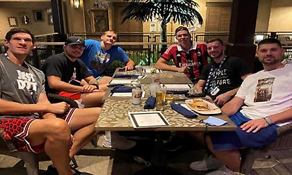 Μια... βαλκανική παρέα στη «φούσκα»