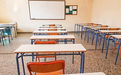 Στ. Πέτσας: Πιθανή η παράταση της μίας εβδομάδας για το άνοιγμα των σχολείωνΠιθανή είναι η κατά μία