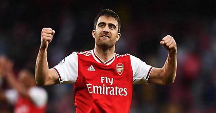 To μήνυμα του Παπασταθόπουλου για το τρόπαιο της Άρσεναλ