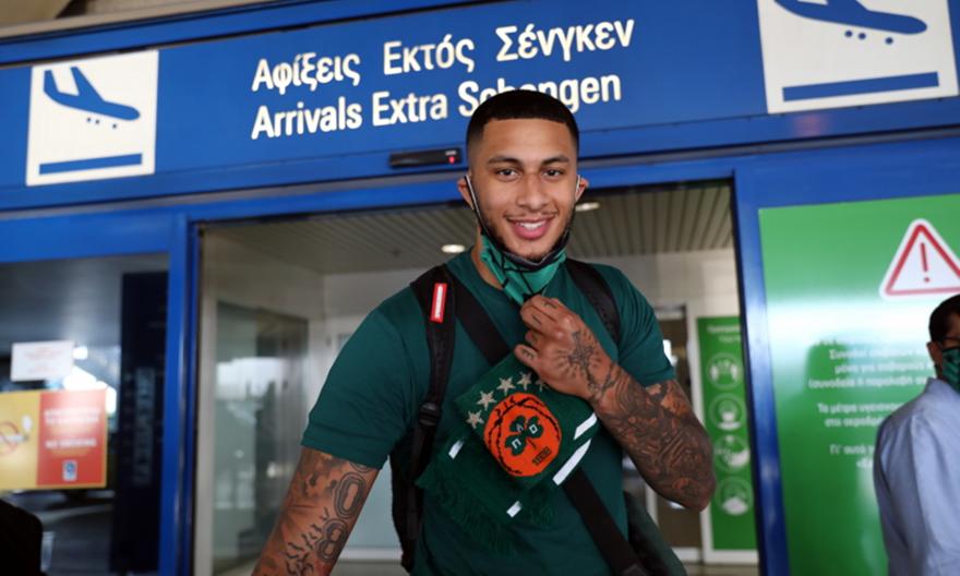Έφτασε Ελλάδα για τον Παναθηναϊκό ο Όγκαστ! (pics)