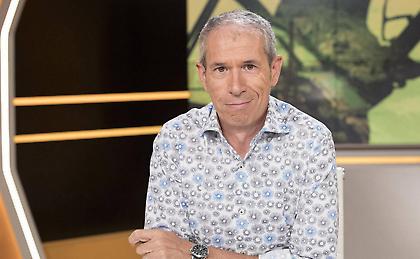 Ισπανός σχολιαστής ξέχασε τα μικρόφωνο ανοιχτό πηγαίνοντας τουαλέτα (video)