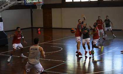 Πλάνα από την προπόνηση του Ολυμπιακού στο Μέτσοβο (video)