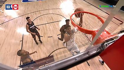 Απίθανο coast-to-coast κάρφωμα από τον Γιάννη (video)