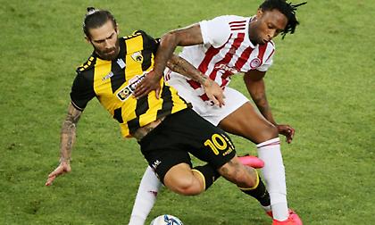 Τσακίρης: «Ευτυχώς που δεν ρίχνει και η ΑΕΚ λάδι στη φωτιά για τον τελικό»