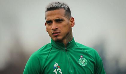 Θετικός στον κορωνοϊό ο Τραούκο που απασχολεί τον Ολυμπιακό!